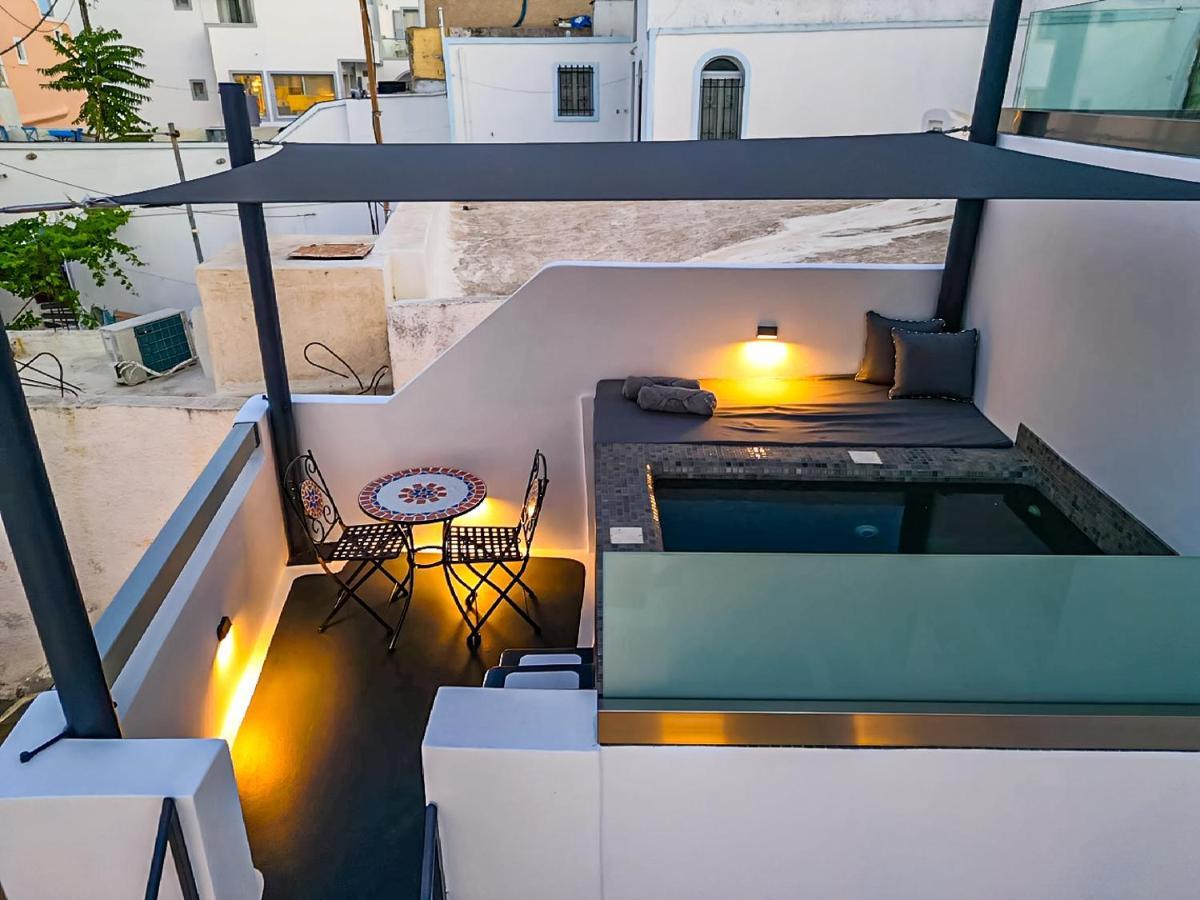 Tiara Suites Santorini Fira  Exterior foto