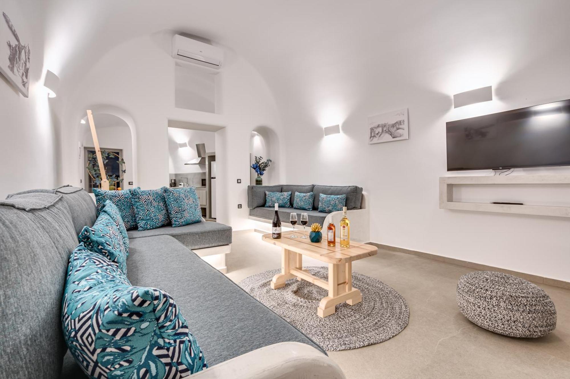 Tiara Suites Santorini Fira  Exterior foto