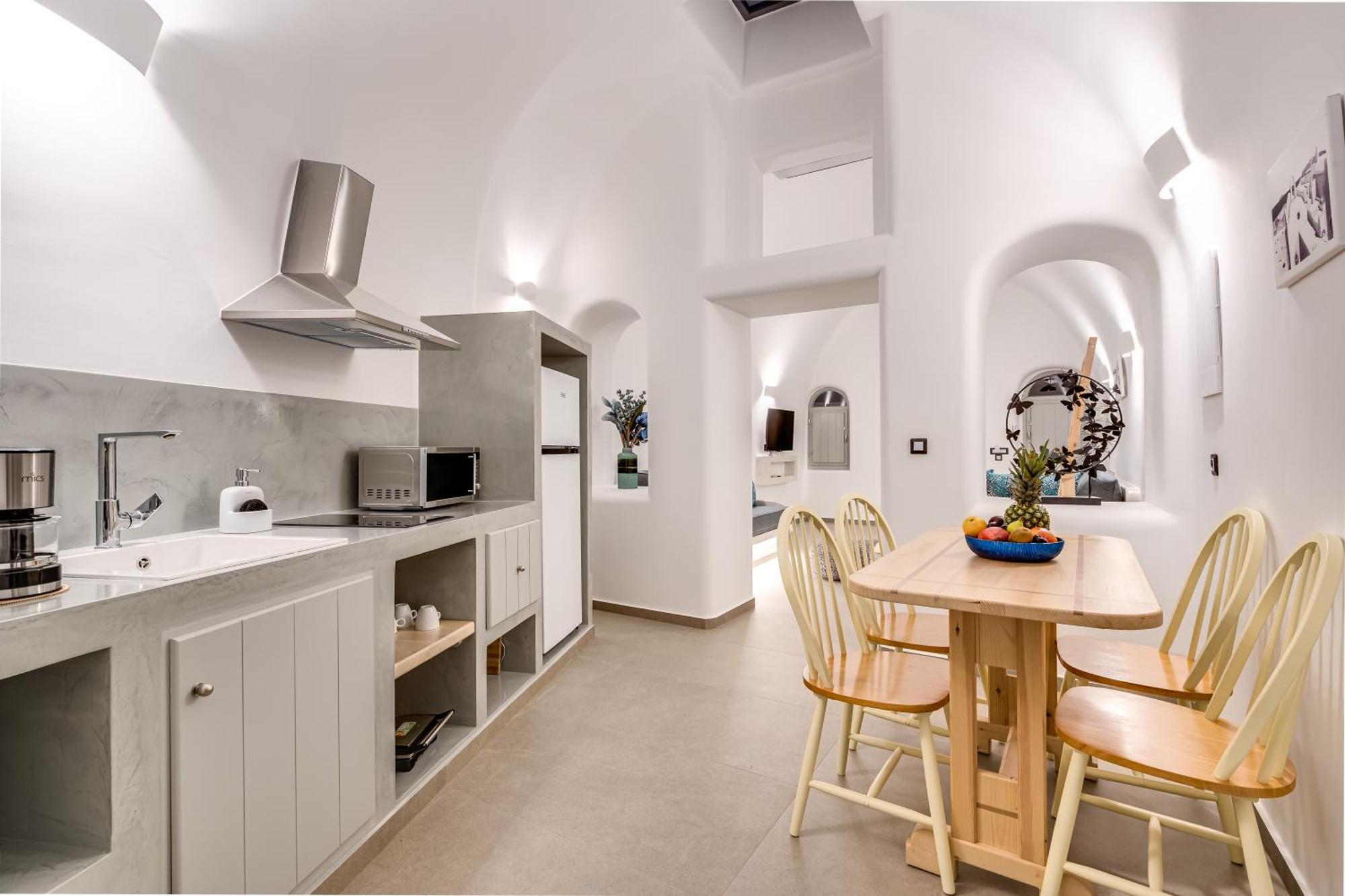 Tiara Suites Santorini Fira  Exterior foto
